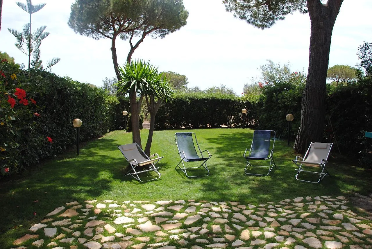 Una Pineta Sul Mare A Due Passi Dal Forte Village Santa Margherita di Pula Feriehus